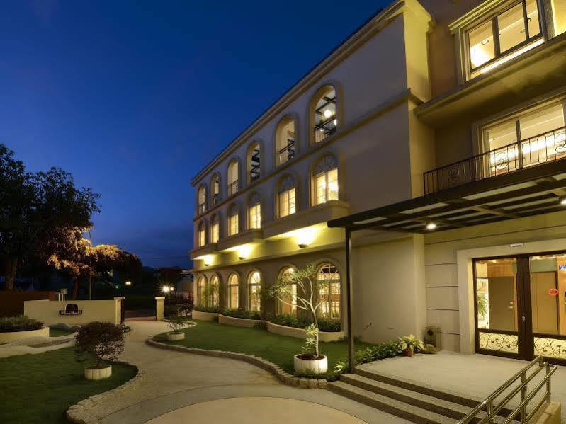 Caffir Garden Hotel Jiji Exterior photo